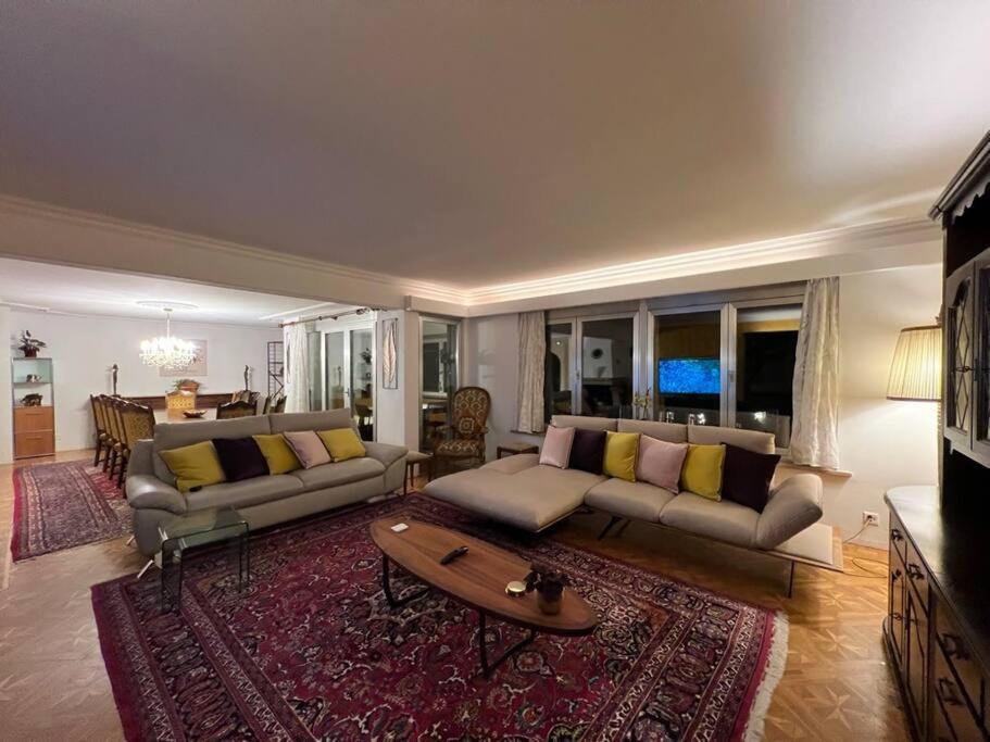 Chalet Maithili Lauterbrunnen -152-Year-Old Majestic Chalet Esterno foto