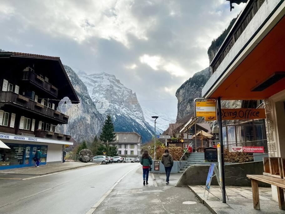 Chalet Maithili Lauterbrunnen -152-Year-Old Majestic Chalet Esterno foto