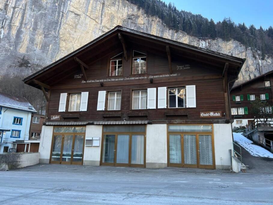 Chalet Maithili Lauterbrunnen -152-Year-Old Majestic Chalet Esterno foto